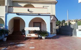 La Roccia Bianca Bed And Breakfast 3*